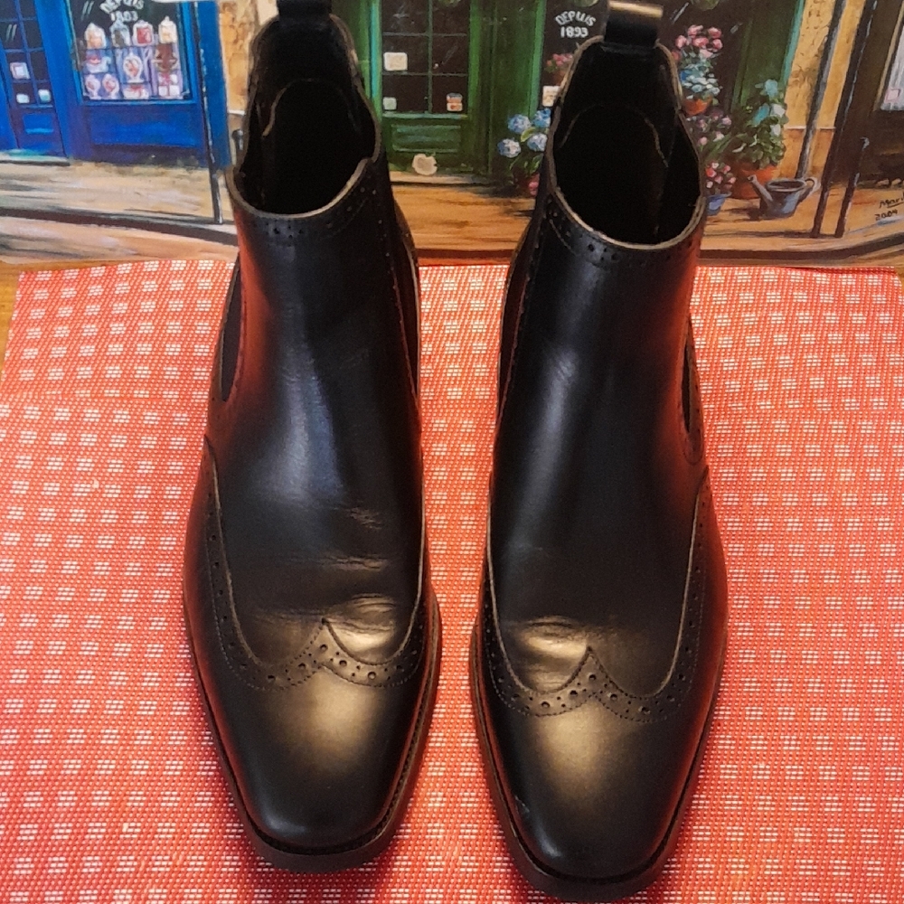 Men's Black Leather Wingtip Chelsea Boots